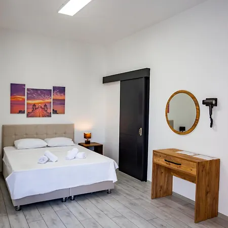 Escape 3 By Holidaykeys Apartamento